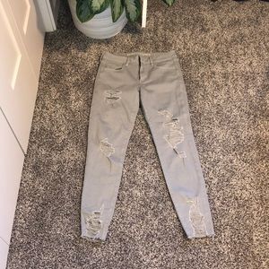 AE distressed jegging